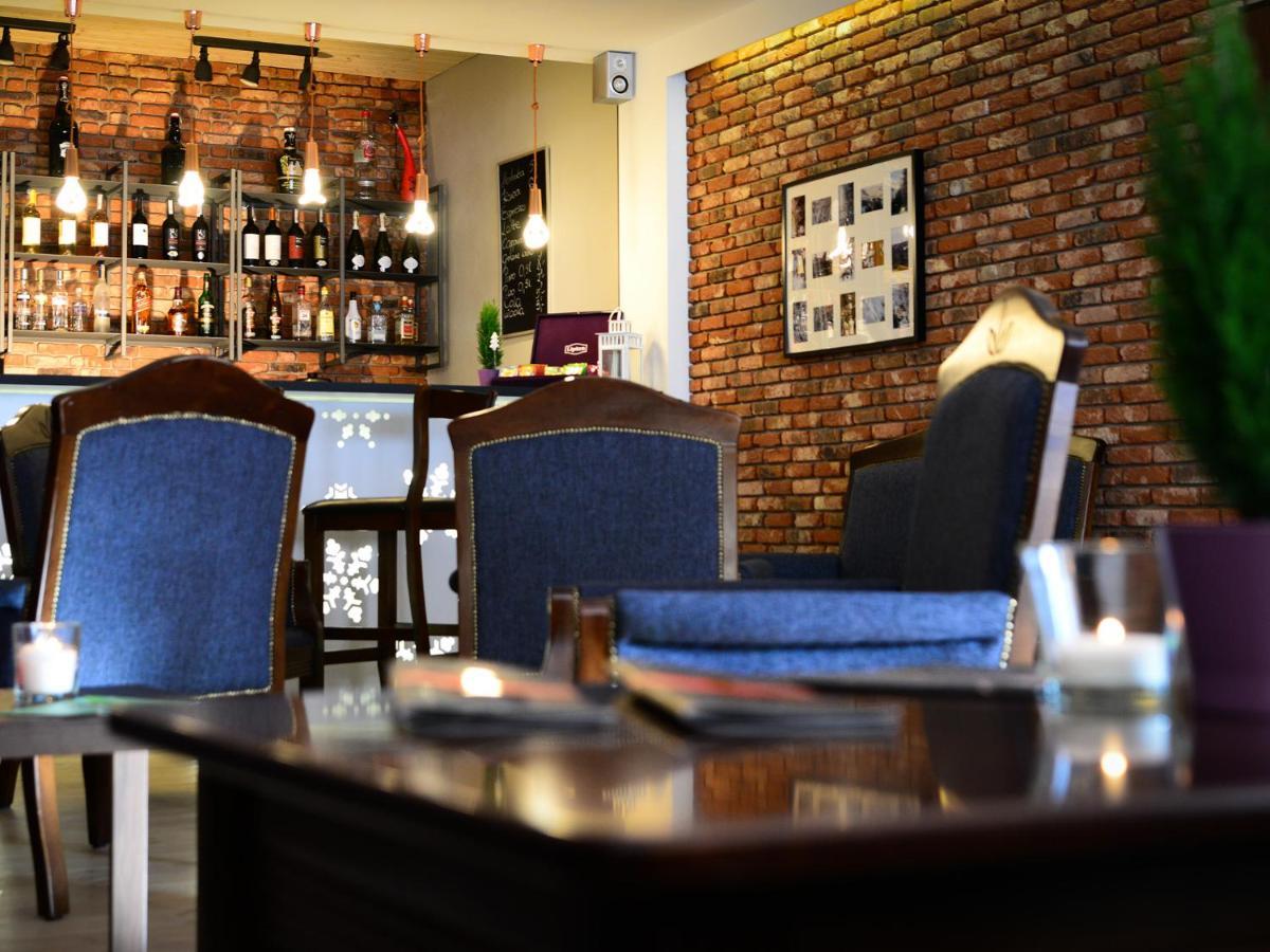 Zlote Gory - Czarna Gora Bed & Breakfast Sienna  Exterior photo