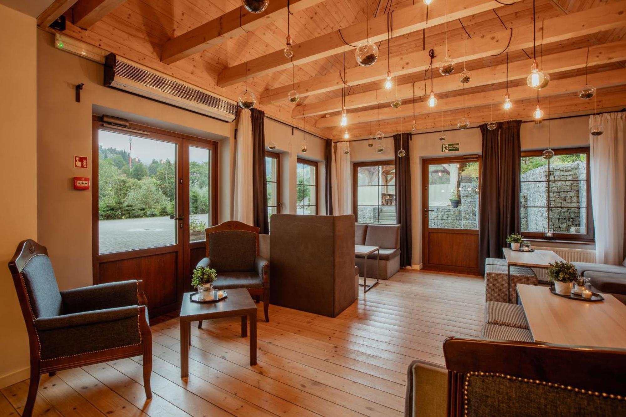 Zlote Gory - Czarna Gora Bed & Breakfast Sienna  Exterior photo